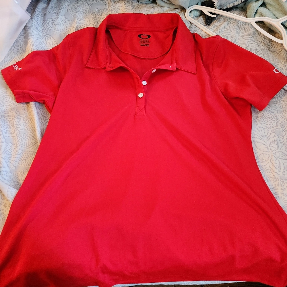 Red Oakley polo